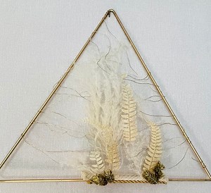 Flower Loop Triangle - Etsy Canada