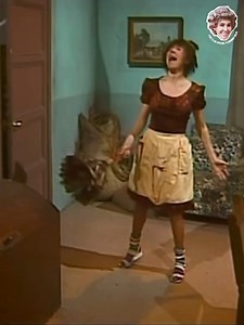 1.7M views · 46K reactions | ¡Buenos días, vecinos! 殺 Vamos a comenzar con todo al ritmo de la Chimoltrufia, cantando ese clásico de @soyjuangabriel_  #florindameza #chespirito #chimoltrufia #chompiras #meme #juangabriel #juanga | FC Oficial Florinda Meza | Facebook