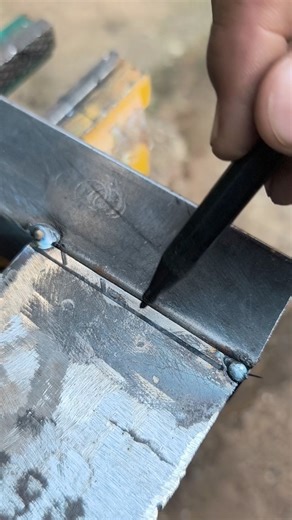 Welding trick to connect super thin holo iron to thick plate #welding | handy welder