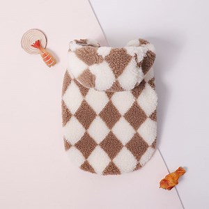 [Hot Item] Custom Wholesale Luxury Winter Dog Clothes Dog Coat Apparel Designer Dog Clothing