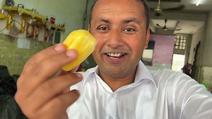 83K views · 2.7K reactions | Yeh Fruit Main Ne Pehlay Kabhi Nahin Khaya Tha | Bangkok Thailand Fruit Market | Village Food Secret | Village Food Secrets | Facebook