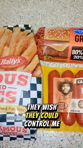 "BIG MIKE BURGER" 1 Pound Burger 🍔 w/ Hot Link 🌭 4 Cheese Blend 🧀 & Fries 🍟 ‼️ 🔥 ‼️ 🔥 #JenksCafe 👨🏾‍🍳 #AtlanticAve ™️ | Atlantic Avenue