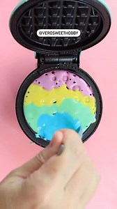 🧇🌈💕 #waffle #rainbow #waffleart | Verosweethobby