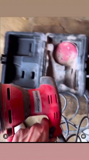 7K views · 74 reactions | Wrought iron Spiral staircase facelift….#staircase #wroughtiron #wroughtirongate #rustrepair #sanding #electricsander #painting #never_done_diy | Never_done_DIY | Facebook