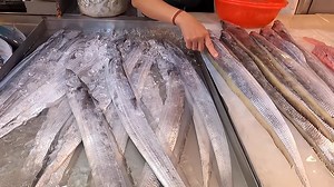Fish cutting - cuttlefish octopus hairtail -Taiwanese fish market | 94愛七桃
