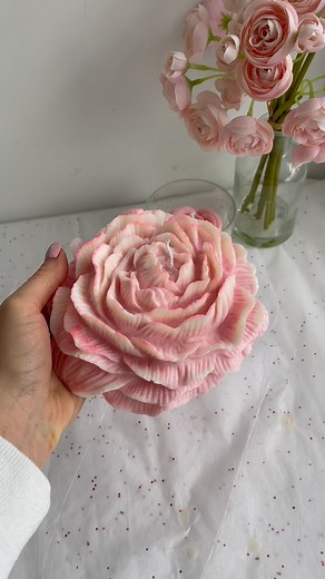 Love giving candles second life🥰💕 #candle#candles#candlemaking#diy#diycrafts#diyprojects#aesthetic#homedecor#flower#peony | akivodu_candles