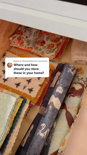 13K views · 158 reactions | We recommend folding, stacking & storing in a drawer! When they're tucked away in a drawer they won't attract dust or lint. 殺 #faq #beeswaxwraps #ecofriendly #zerowaste #plasticfree #sustainability | Goldilocks Goods | Facebook