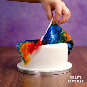 5.2M views · 34K reactions | These colorful hacks will brighten up any boring cake!  | Craft Factory | Facebook