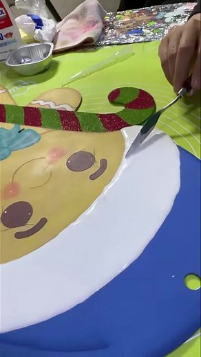 Clase de Nieve de seda De tipo Deshielo, fondant de galleta y tipo pompón (esponjoso) #caligrafia #clasesdepinturaonline #decoratucasa🏡 #pinturacountry #pinceladas #maderacountry #pinceles #pintura #maderacontry #ClasesEnVivo #Pintura #caligraphy #lettering #madera #pinturadecorativa #pinturaacrilica #clases #quelafuerzadelpincelnosacompañeviettah #clasesenlinea #decoracion #cortelasermadera #cortelasermdf #cortelaser | Viettah, Corte Laser