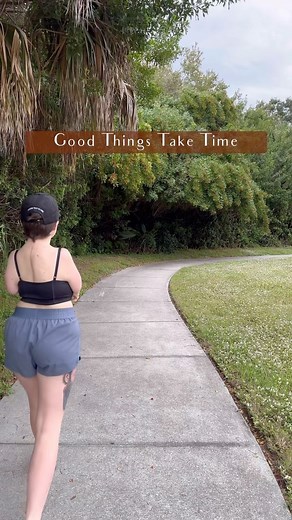 Emily Rowley on Instagram: "We are born to be real, not to be perfect🌿 #positivevibes #positivity #motivational #motivation #confidence #selflove #wellness #selfcare #love #loveyourself #bodypositive #outdoors #nature #goals #walking #fashion #gymshark #apple #fall #coolweather #influencer #aesthetic #disability #disabilityadvocate #florida"