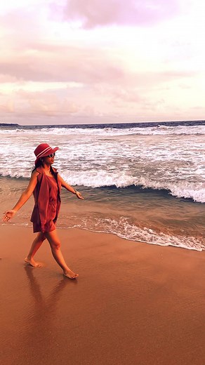📍Shhhhh...Crowd-Free Hidden Beach of Sri LankaSavour the beauty of a secret Sri Lanka location where sun-kissed noses and tanned toes find solace. Last week, I had the pleasure of staying at Heritance Ahungalla, a luxurious beachfront hotel located 47 miles from Colombo. What I loved the most about At Heritance Ahungalle was that you could escape the crowds and revel in the tranquillity of a glorious golden hour. I really loved spending time on the picturesque beach, with its untouched beauty a