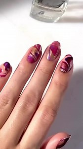 Easy at-home nail art perfect for the holidays! Would you give this a try? 🤩 bit.ly/46y7TCW | Avon
