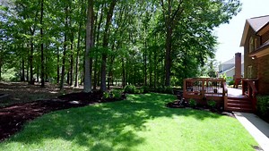 Come and see this stunning custom-built brick home 🏠 in the desirable Linkside community! Close to everything you need for your lifestyle 🤗. Don't miss out on this incredible opportunity 🤩. 🛏️ 4 Bedrooms 🛁 3 Full Baths 🍳 Chef's Kitchen with oversized island 🌞 Skylight and plenty of windows for natural light 🌳 Mature landscaping and gorgeous deck 📍201 Huntcliff Drive Taylors, SC 29687 Interested? Call me! ☎️ 864-609-7219 ✉️ arodriguez@parkergroupservices.com https://sales.parkergroupserv