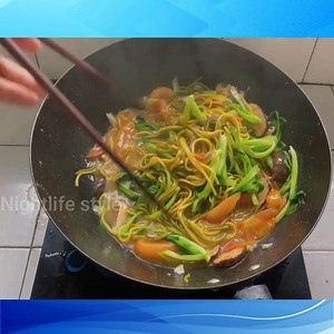 1.3K views · 13 reactions | Homemade Chinese Noodles in 10 Minutes – So Easy! #recipe #chineserecipie #easyrecipe #chinesefood #cooking | Viral Recipe | Facebook