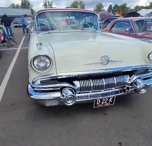 1957 Pontiac Star Chief #classiccarshow #carspotting #carporn #car #cars #carswithoutlimits #pontiac #beauty #beautiful #art #beautifulart #StarsEverywhere | Dave Myers