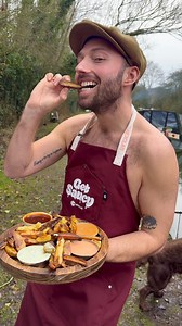 Treating my wife to the saucy night of her dreams… All prepared using @hexclad /@hexclad_europe pans, knives & salt and pepper grinders because our kitchen is pretty much a HexClad shrine at this point … can’t reccomend their cookware enough 👨‍🍳 ad Sauce Recipes: *Satay Sauce* 1 clove diced garlic 15g Peanut Butter 20ml Soy Sauce Half a lime 1tsp red curry paste 50g coconut milk 30ml hot water *Sticky gochujang sauce* Diced Garlic & Ginger 20ml Soy Sauce 2 tbsp sweetener (I used agave) 1 tsp s