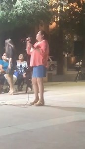 Belem Olvera cantando en la plaza de armas de Torreón la canción Hacer el amor con otro NO TENGO LOS DERECHOS DE AUTOR | Emilio Soto Cerds | Facebook