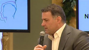 ‘I thought I got traded to Pittsburgh and was going to play with Mario’: Eric Lindros describes concussion