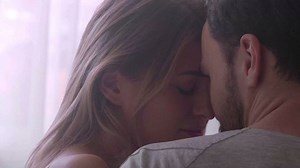 Sexo : connaissez-vous la position du cheval inversé ?