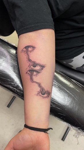 By: Anthony www.wyldesydestattoo.com . #tattoo #lineworktattoo #wyldesydestattoo #sandiego #sandiegotattooartist #Blackandgraytattoo | Wylde Sydes Tattoo & Body Piercing