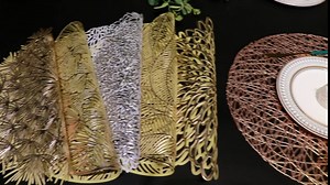 8PCS Gold Round Placemats Pressed Vinyl Metallic Gold Placemats for Dining Table Gold Leaf PVC Placemats for Kitchen Decor