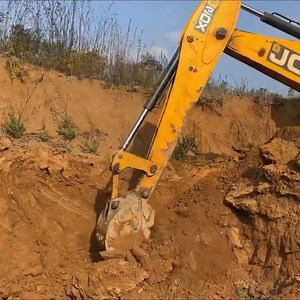 Exploring the JCB 3DX Backhoe Machine - Mud Loading with Mahindra DI Tractor Trolley | JCB Backhoe Loader | Facebook
