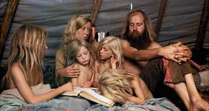 Society's Dropouts: 31 Eye-Opening Photos Of 1970s Hippie Communes