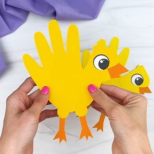 3.3K views · 66 reactions | ️ Chick Handprint Craft ✂️ Get the template on the blog | Simple Everyday Mom | Facebook