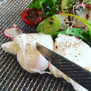 Breakfast in bed Poached organic eggs Quinoa salad, radish, mustard seed dressing #love #subzerothailand #subzerowolf #breakfast #poachedeggs #lava #glutenfree @cuisineconcept | Chef Ian Kittichai