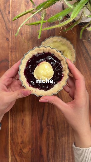 Mini Blackberry Custard Ring Pies — Easy 4-Inch Recipe