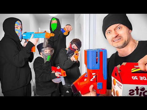 NERF WAR: EVIL Squad Attack!