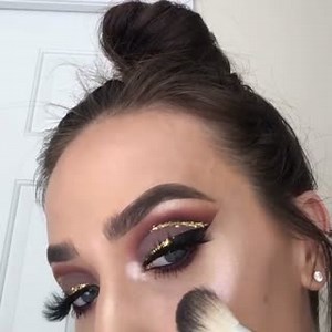 ✨Wish✨ @/makeupemalii EYES: #ModernRenaissance http://goo.gl/tUev0l GLOW: Dream #GlowKit http://bit.ly/2J2LAgZ #ABHGlow #AnastasiaBeverlyHills | Anastasia Beverly Hills