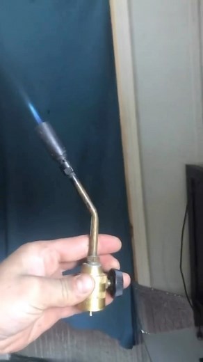 182K views · 6.8K reactions | What kind of black magic is this? I need to figure out how to do this with an oxy-fuel torch. DM for credit #weldporn #weldeverydamnday #welding #bluecollar | Weldporn | Facebook