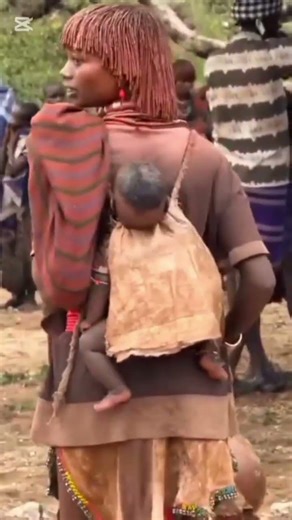 El sorprendente método de parto de algunas comunidades indígenas 😮🌿 #shortsfeed