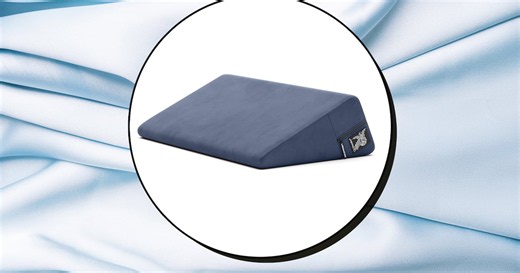 This Ergonomic Wedge Pillow Makes Getting Intimate More Comfortable