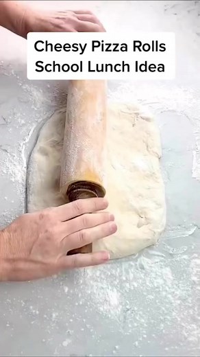 Lunch box ideas that don’t suck are hard to find 😂 My kids adore these in their school lunch and are so much healthier than the crap pizza they serve at school. Full recipe is on the blog, which is in my profile! #thecarolejones #schoollunch #pizzalover #fromscratch | Carole Jones