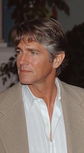 Tu t'imagines ce que le frère de Julia Roberts, Eric, a fait ? 﫢 Après ça, il semble qu'aucun exploit ne puisse racheter sa réputation souillée  Plus d'infos dans les commentaires  | Femmes Mag | Facebook