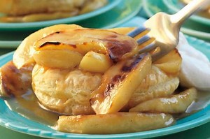 Apple Caramel on Puff Pastry | Desserts Recipes | Weber Grills