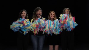 Bela passa a integrar uma banda formada só por garotas com a missão de dar um “up” no visual das gatas para arrasar numa competição em “A Escolha Perfeita”. Já em “Sex Tape: Perdido na Nuvem”, Annie grava um vídeo fazendo sexo com seu marido para dar uma apimentada na relação, mas o casal perde a fita! . Vai ser nesta sexta e sábado, às 21h, no #ENoFilter Wknd, só no E! Assista ao E! na NET/CLARO 550 | SKY 491 | VIVO 626 | OI 133 | E! NOW Brasil | Facebook