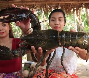 7.1K views · 149 reactions | Yummy cooking Giant Lobster recipe | Maria Hadley | Facebook