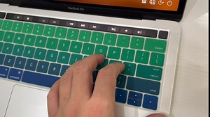 Amazon.com: Batianda Ultra Thin Gradient Color Keyboard Cover Protector for 13 inch 15 inch MacBook Pro with Touch Bar Model:A1706/A1989/A2159 & A1707/A1990 Release 2019 2018 2017 2016 (Green) : Electronics