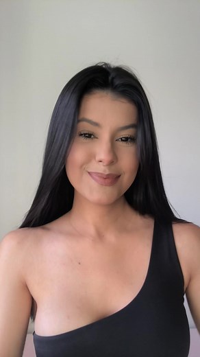 Foi aqui que pediram um creme poderoso e eficaz para reduzir aquele aspecto casca de laranja e as famosas estrias?  o creme antiestrias da Lipo Corpus tem uma textura in-crí-vel e evita o surgimento de novas estrias. Ótimo para regiões como bumbum e posterior de coxas. Corre pro site e vem garantir seu kit! 殺 #lipocorpus #corpusgroup #gelredutor #fitness | Lipo Corpus | Facebook