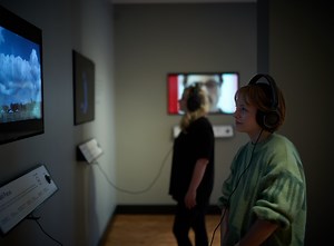 21 reactions | Shifting the plane of focus within a shot is known as...