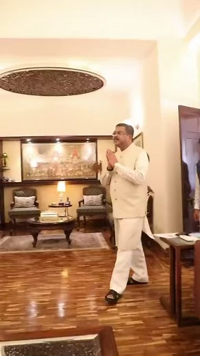 Leveraging technology for advancing quality education to all! Pleasure meeting YouTube Global CEO, Mr Neal Mohan. We shared insights on the trends in content creation and consumption as well as size and potential of India’s creator economy. Digital resources and extensive use of technology is a key element of NEP for increasing access to education and improving learning outcomes. We had meaningful conversations on ways YouTube can work with our education ecosystem for dissemination of quality co