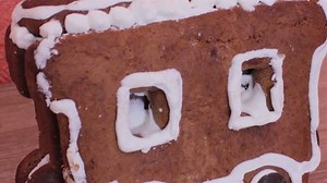 Voiture en pain d'épices/cookie en forme : vidéo de stock (100 % libre de droit) 24683525 | Shutterstock