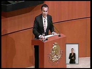Sen. Óscar Rosas presentó iniciativa para regular la compra de medicamentos