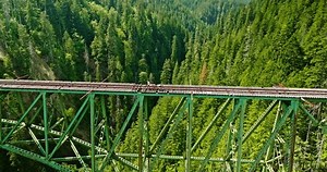 Ponte abandonada de Vance Creek em: vídeo stock (100% livre de direitos) 3599834723 | Shutterstock