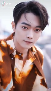 Tomorrow may rain, so follow the sun with Xu Kai! 😎 🍔♡🍊 — #KaiXiao • #XuKai • #ChengXiao • #许凯 • #许凯soso • #程潇 • #xkcxcp | KaiXiao - Xu Kai & Cheng Xiao