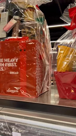 Spreading joy, gorgeous holiday basket on display | Pauline Todd