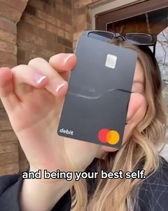 One of the healthiest decisions I made in 2022 was sign up for the Extra Debit Card (@extra.card). 🌱 This debit card has helped me spend healthier by rebuilding my credit and earning reward points on every purchase. • Builds Credit • Earns Reward Points • No Credit Checks | hannah.heidel